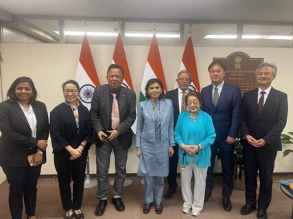 H.E.大使ナグマMとの面会